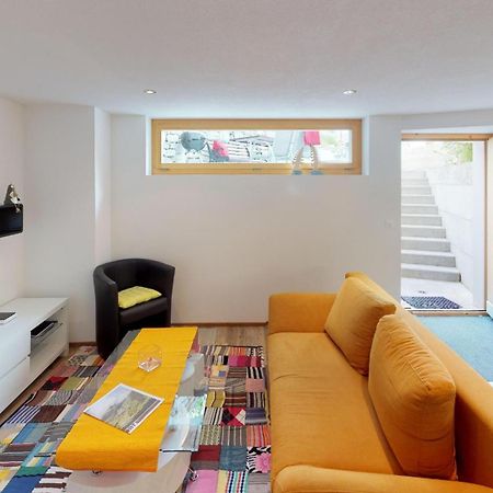 Chasa Samalgors Apartment Tschlin Exterior foto